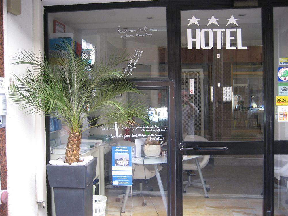 Hotel Duarte Bordighera Kültér fotó