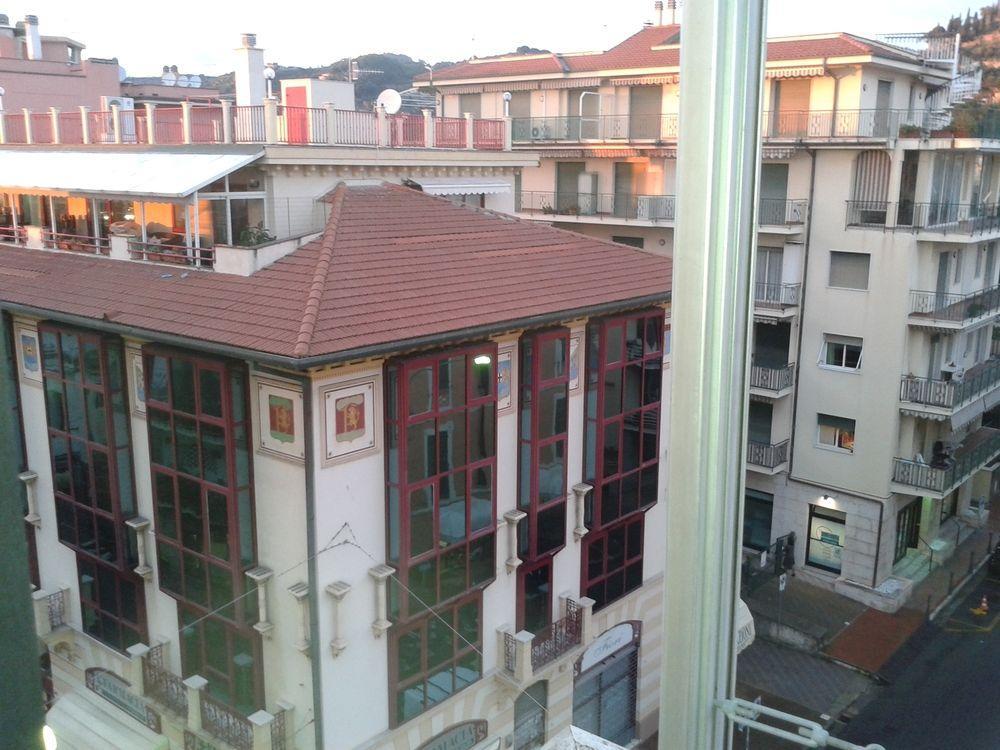 Hotel Duarte Bordighera Kültér fotó